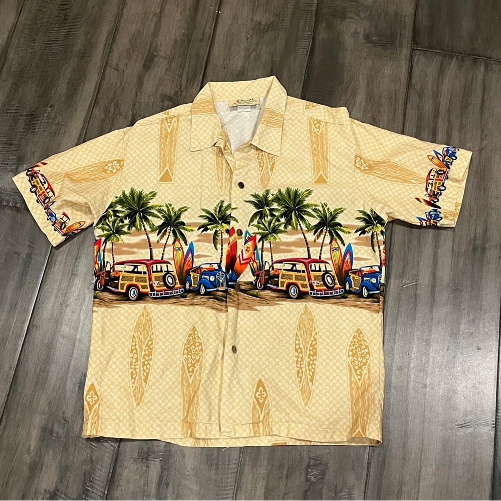 Royal Hawaiian Creations Surfers Paradise Shirt - Size Small